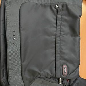 TUMI Tech Black Messenger Crossbody Medium Bag